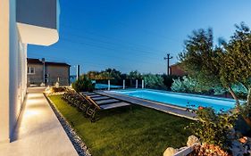 Villa Dalmatina Hill House - Private Pool, Sea And Hill View, Rooftop Terrace, Free Parking